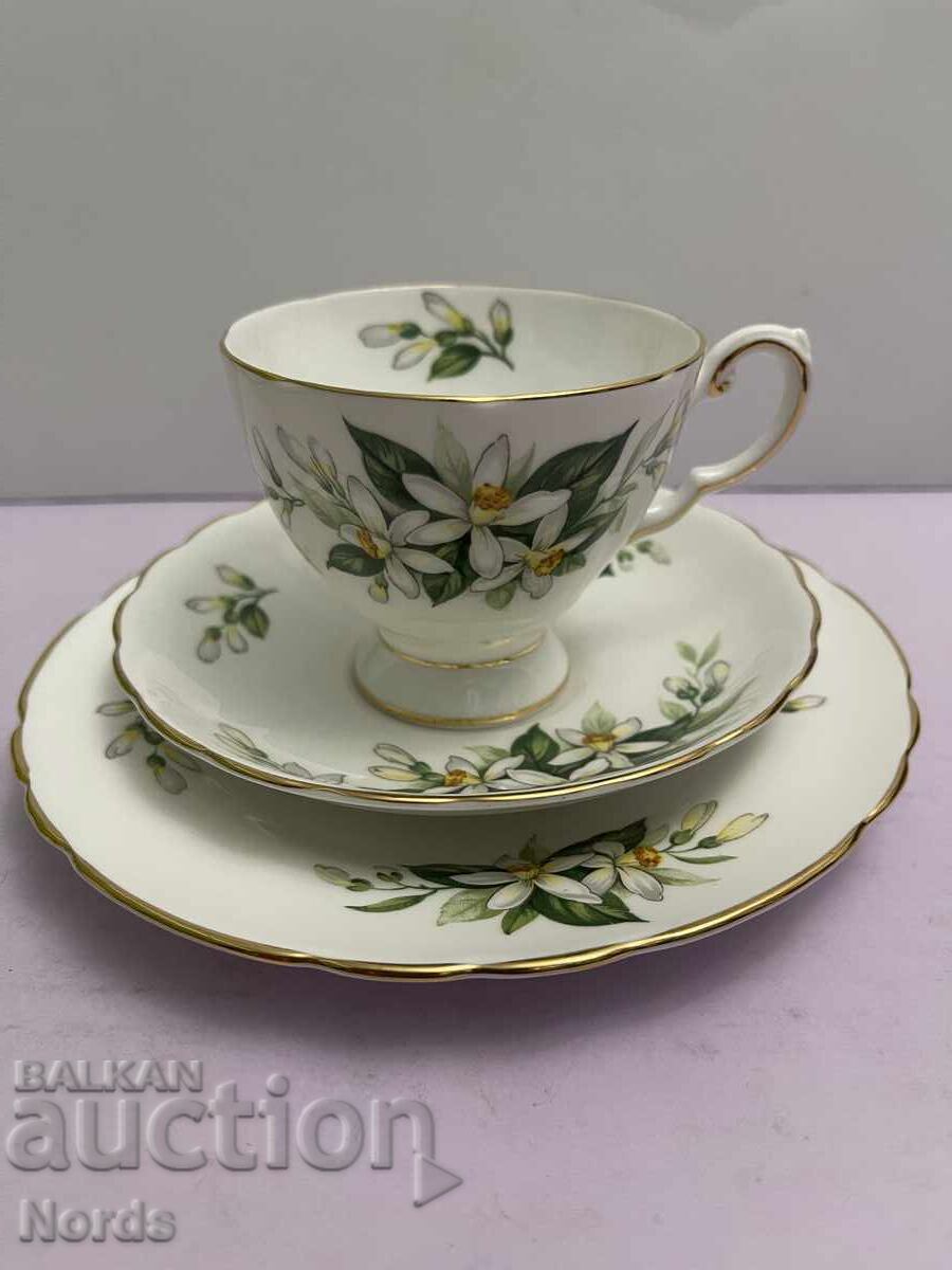 Tuscan английски троен сет за чай Tuscan английски троен сет за чай