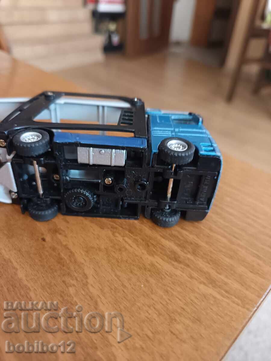 Truck with a box body - 6 Truck with a box body - 6