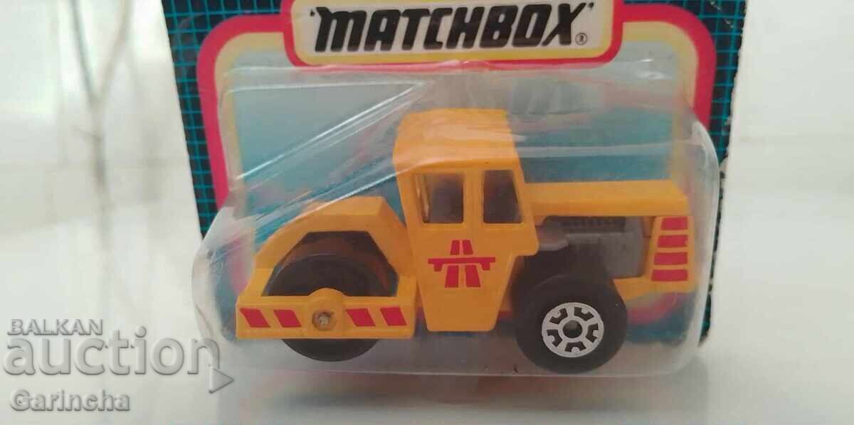 Cutia de chibrituri 1/64 cu preț € 10.00 | 19.56 BGN