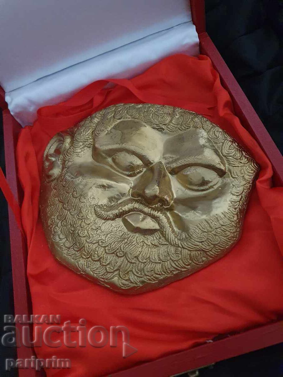 The Mask of Teres, unique, in a box. BZC with price 76.00 BGN | € 38.86 The Mask of Teres, unique, in a box. BZC with price 76.00 BGN | € 38.86