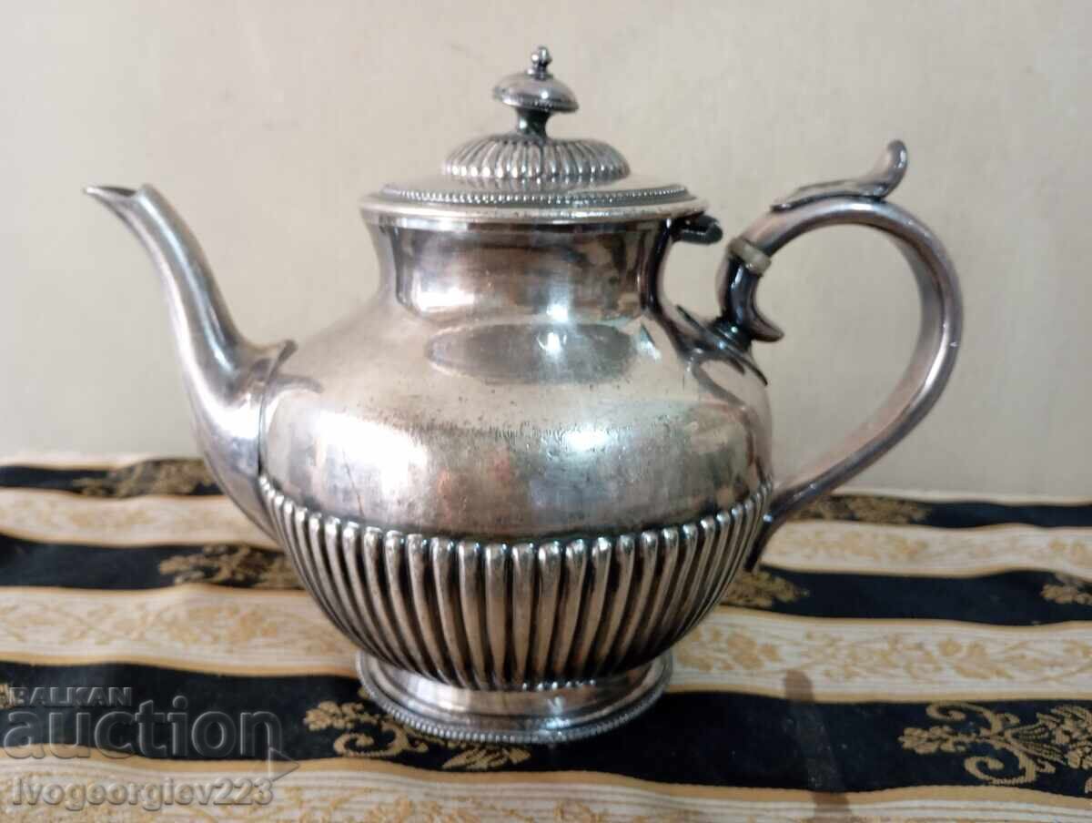 Παλιά ασημένια κανάτα για καφέ, τσάι