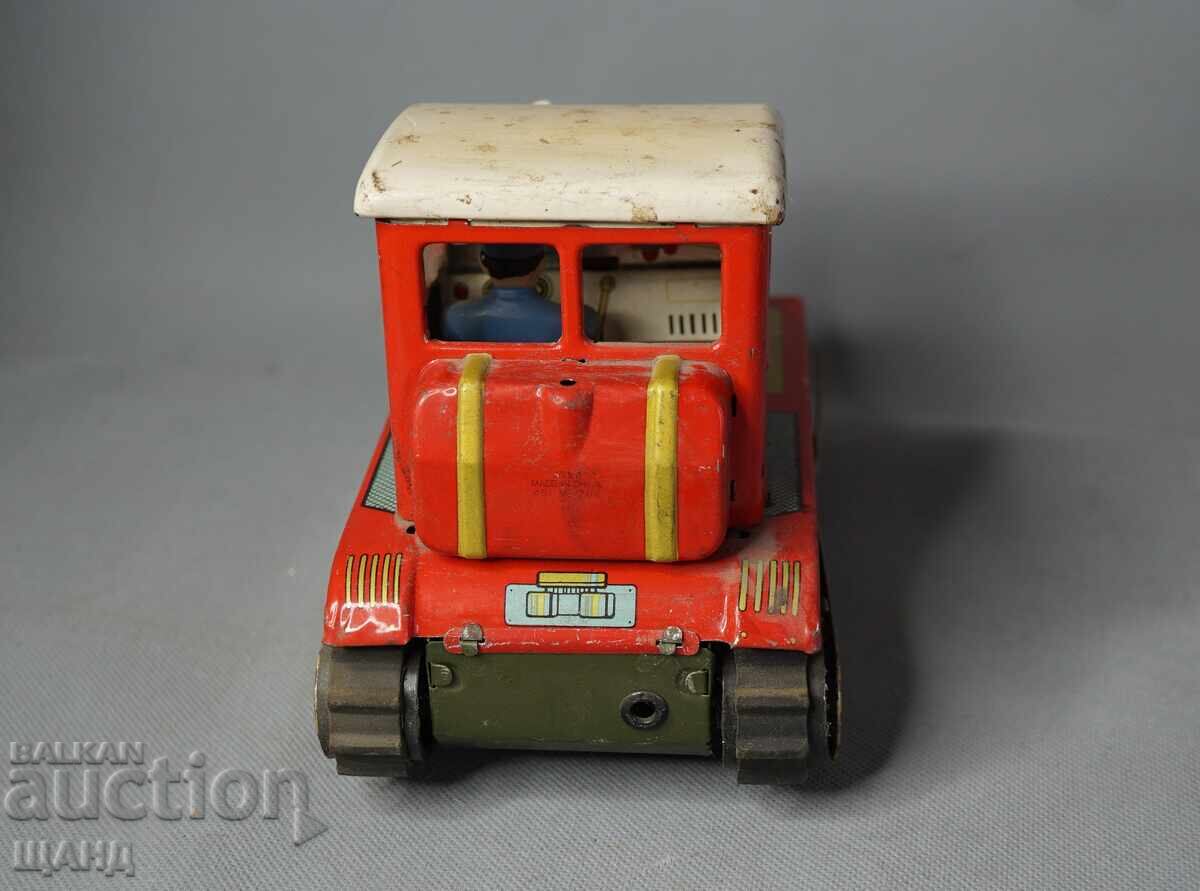 Delivery of ME 701 Old Chinese Metal Toy Model Tractor