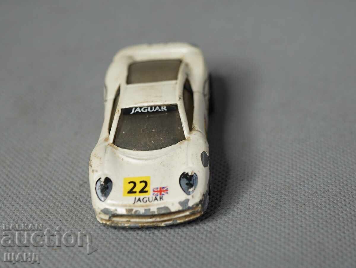 1992 Hot Wheels Jaguar метална играчка количка кола с цена 10.35 лв. | € 5.29 1992 Hot Wheels Jaguar метална играчка количка кола с цена 10.35 лв. | € 5.29