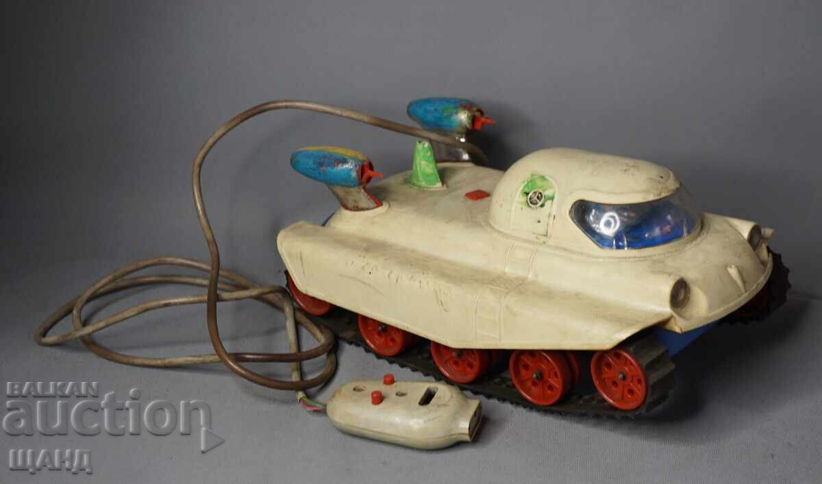 OMEGA Стара Немска Пластмасова играчка модел луноход космос