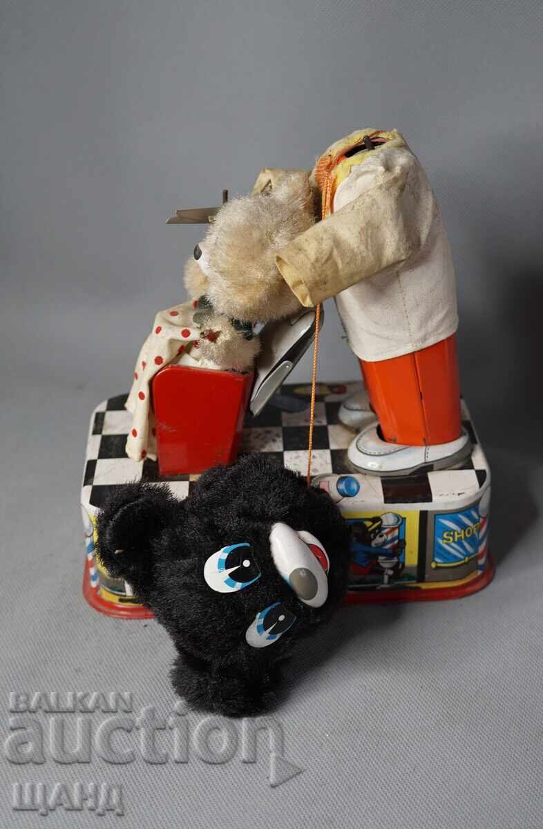 Аукцион Стара Японска метална играчка Мече фризьор на батерии