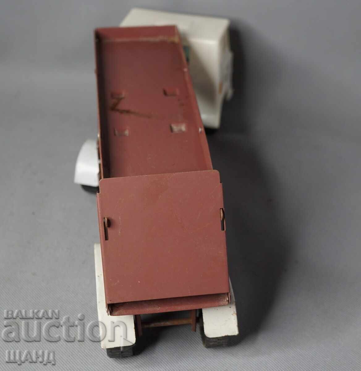 Delivery of PUMA Old Polish Metal Toy Model Truck Car Carrier