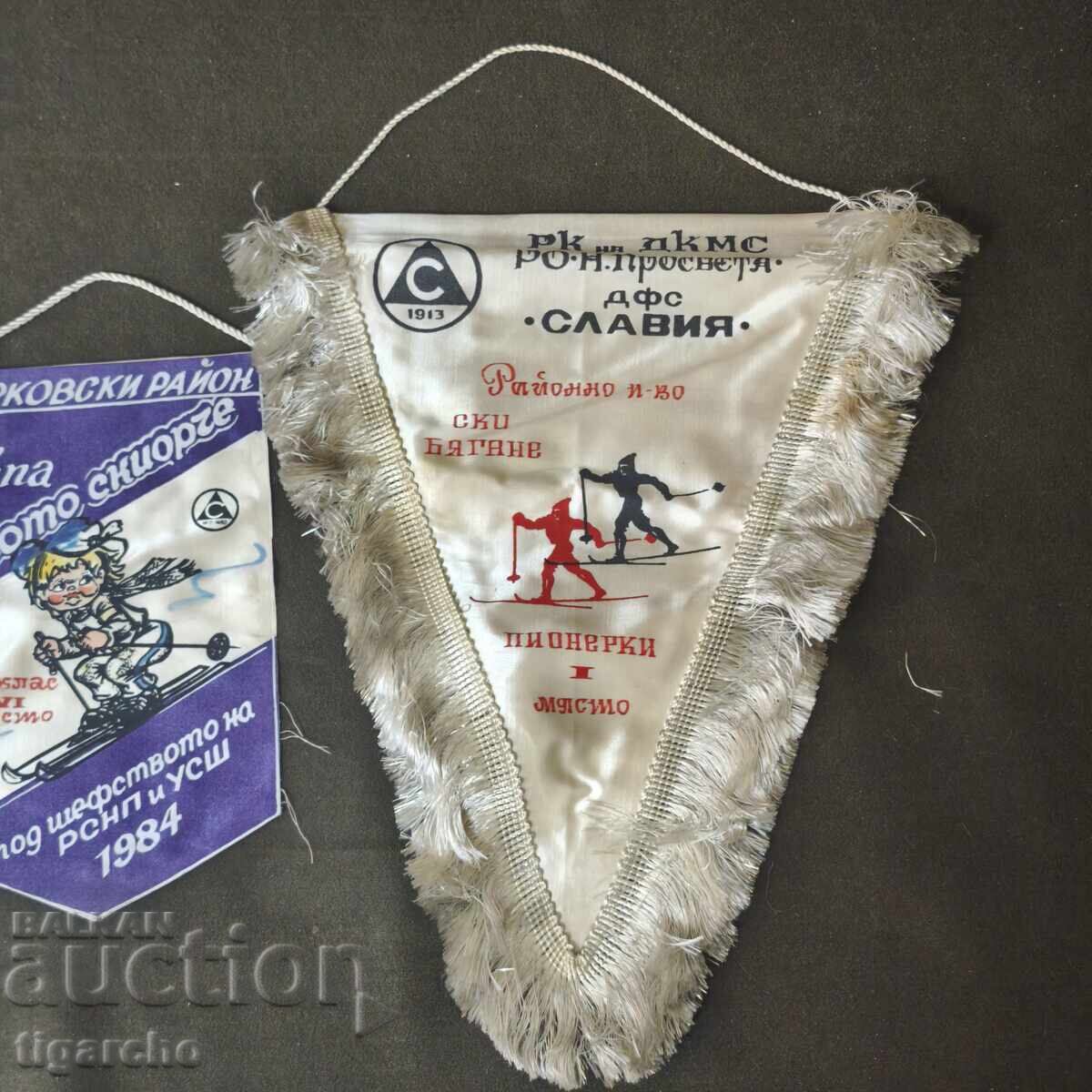 Delivery of Ski flags