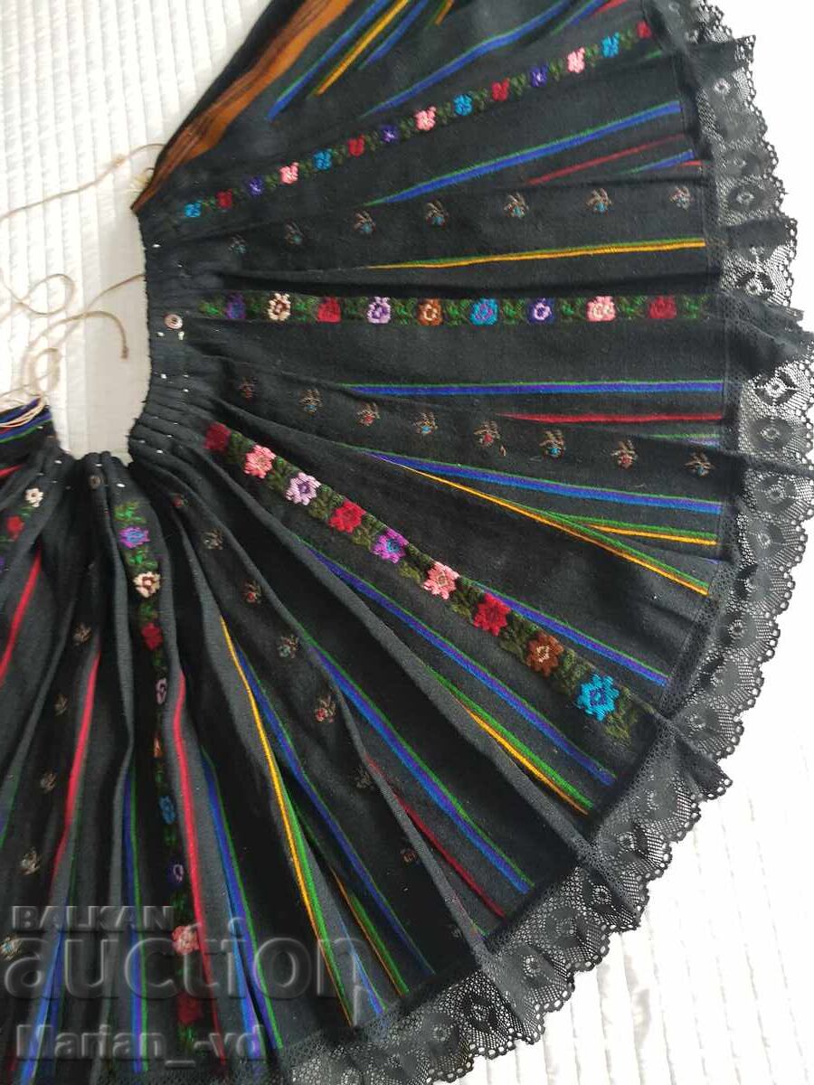 Auction Old woolen shawl, a part of a traditional costume Auction Old woolen shawl, a part of a traditional costume