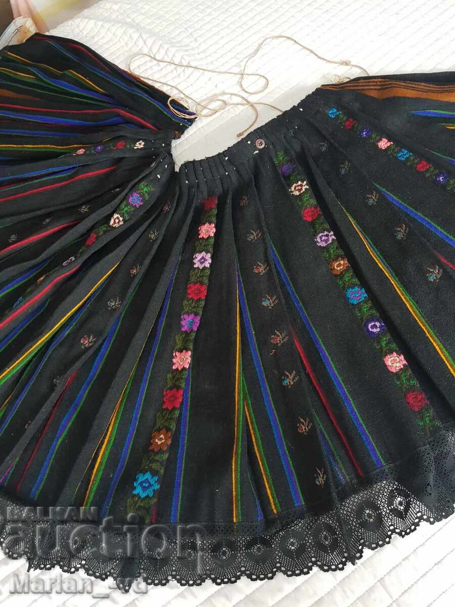 Old woolen shawl, a part of a traditional costume - 7 Old woolen shawl, a part of a traditional costume - 7