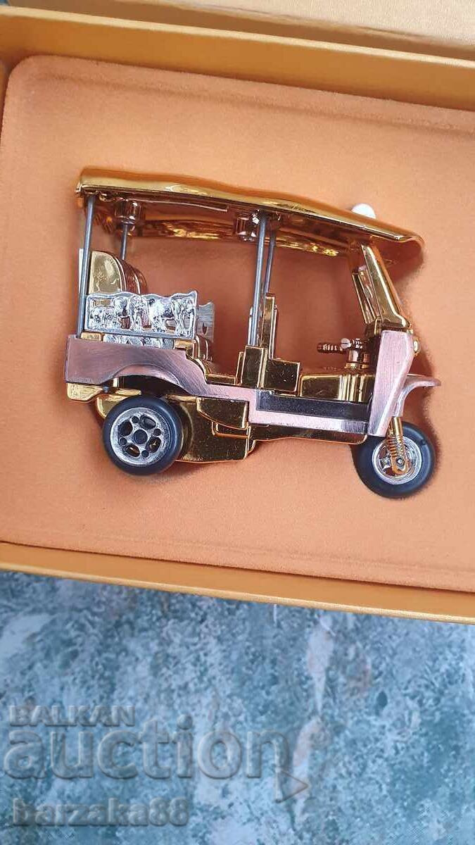 Suvenir Thailanda NOU cu preț € 10.00 | 19.56 BGN