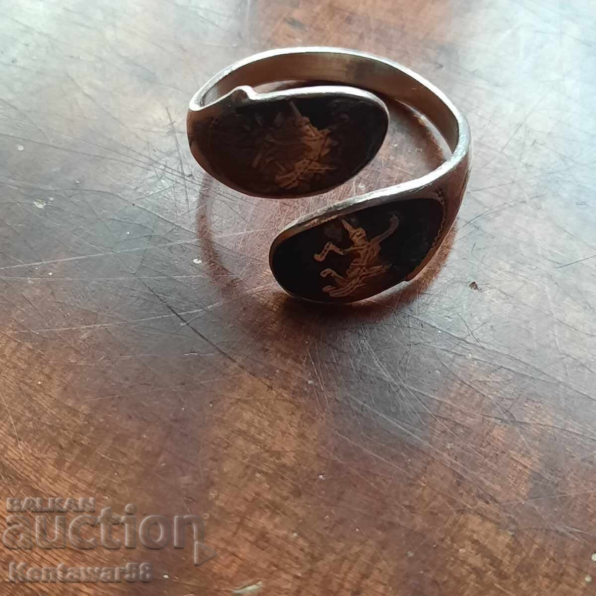 Inel vechi rar din argint siam sterling cu preț 44.00 BGN | € 22.50