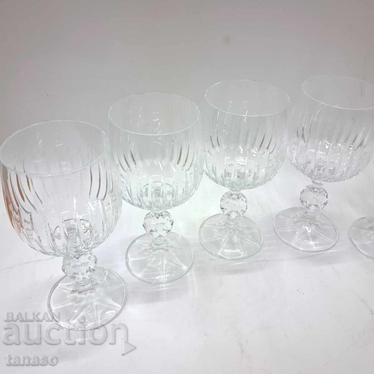 Livrarea Pahare de vin "Bohemia" din cristal, set de 6 buc Livrarea Pahare de vin "Bohemia" din cristal, set de 6 buc