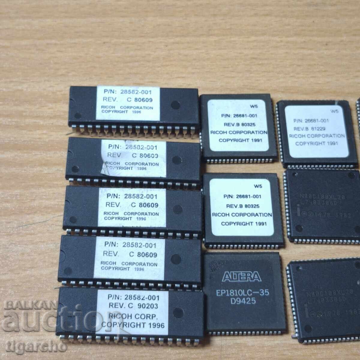 Componente electronice cu preț 100.00 BGN | € 51.13