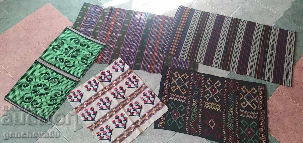 Various old embroidered fabrics, aprons, pillows and others