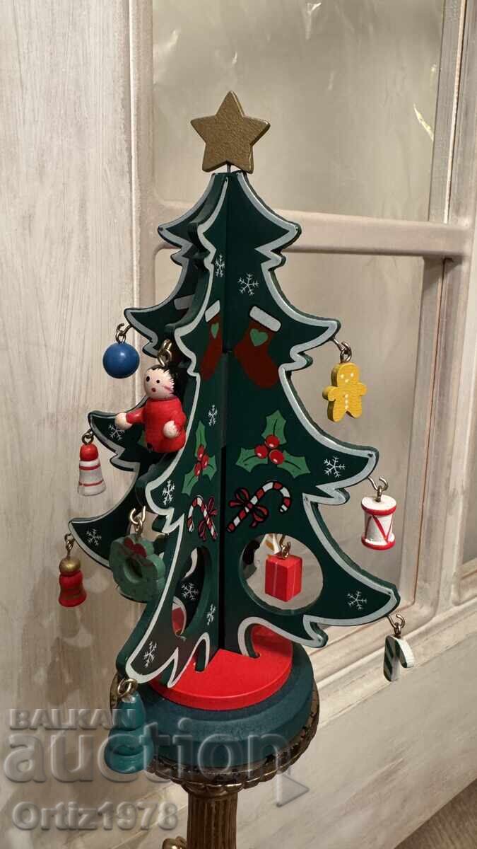 Auction  Wooden Christmas tree, with 16 different wooden figures – Germany