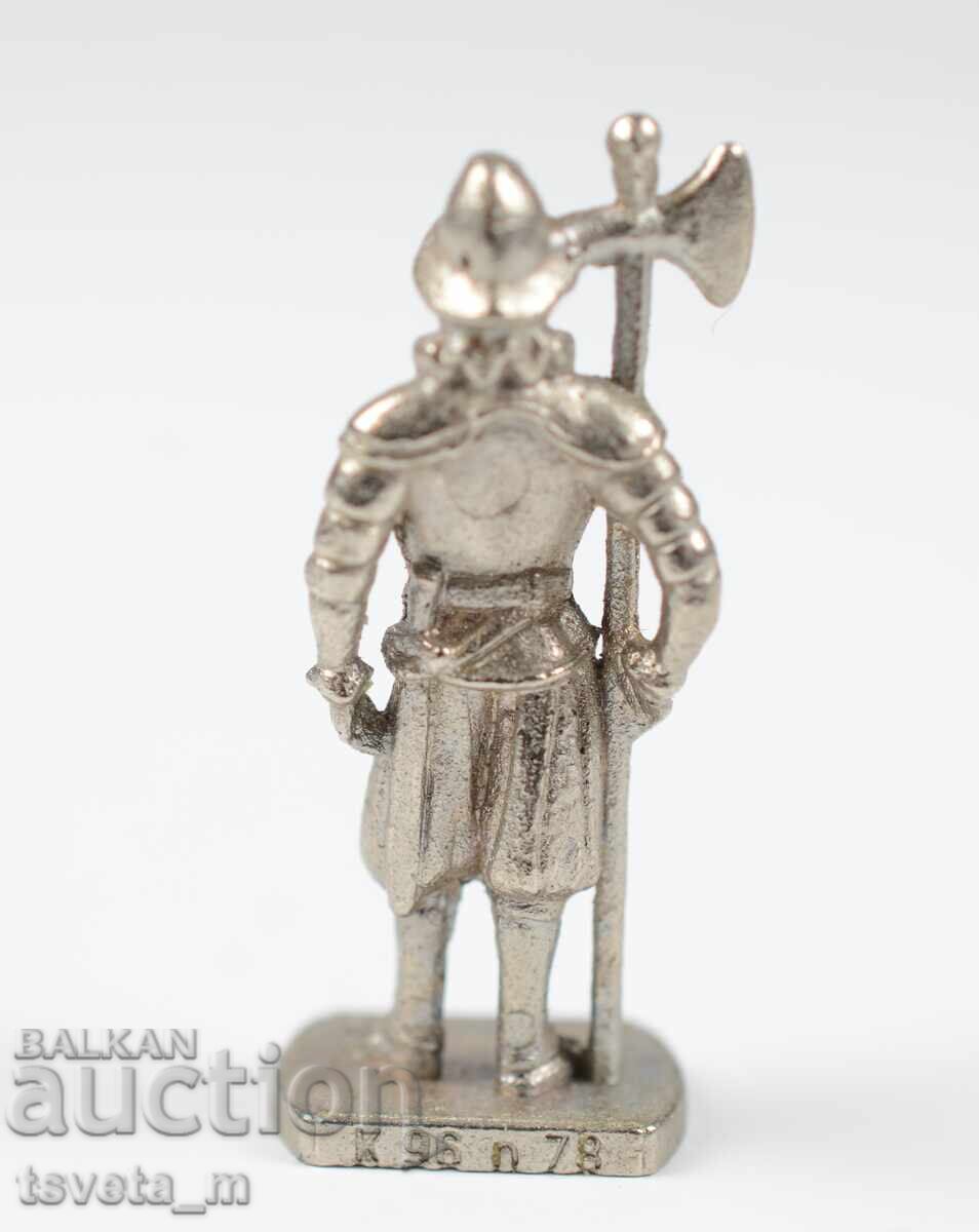 Metal Figure Toy KINDER SURPRISE with price 5.00 BGN | € 2.56 Metal Figure Toy KINDER SURPRISE with price 5.00 BGN | € 2.56