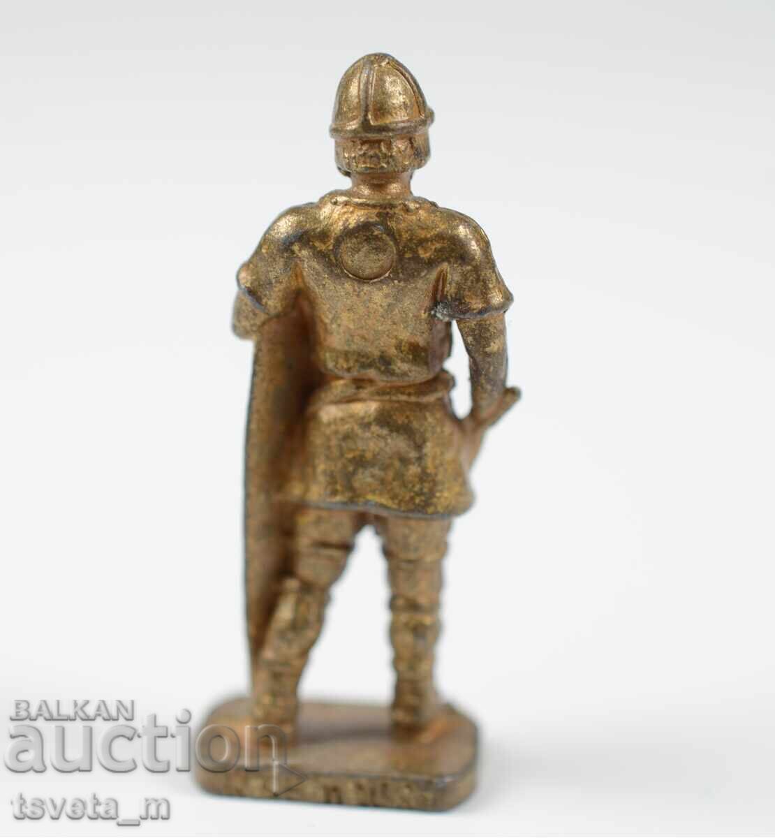 Metal Figure Toy KINDER SURPRISE with price 5.00 BGN | € 2.56 Metal Figure Toy KINDER SURPRISE with price 5.00 BGN | € 2.56