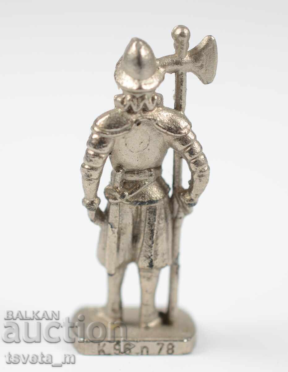 Metal Figure Toy KINDER SURPRISE with price 5.00 BGN | € 2.56 Metal Figure Toy KINDER SURPRISE with price 5.00 BGN | € 2.56