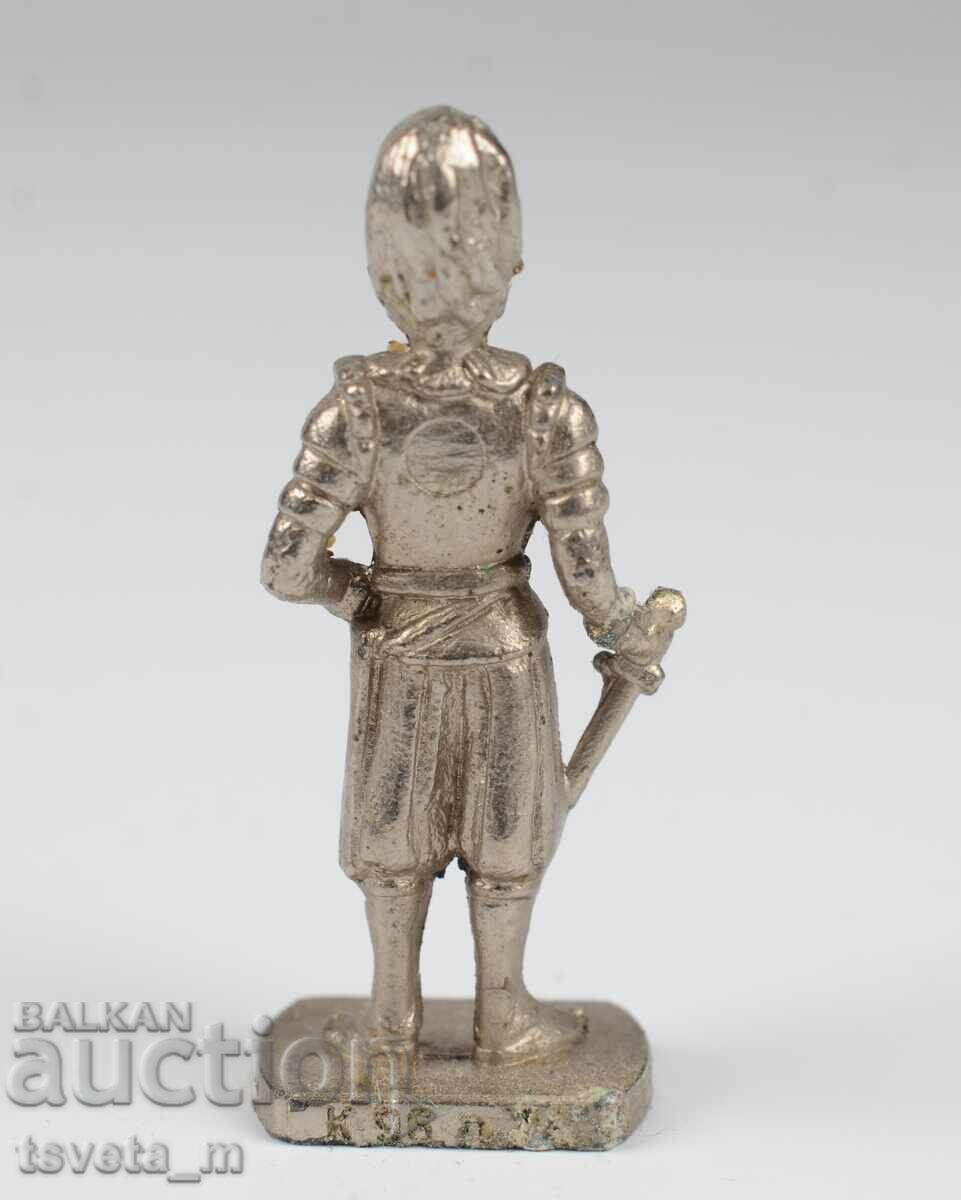 Метална фигура играчка KINDER SURPRISE с цена 5.00 лв. | € 2.56 Метална фигура играчка KINDER SURPRISE с цена 5.00 лв. | € 2.56