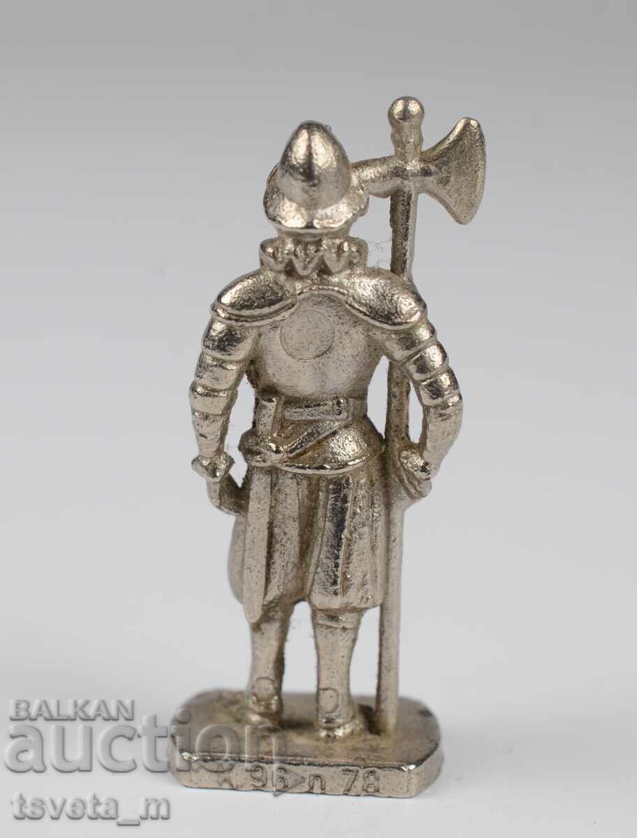 Metal Figure Toy KINDER SURPRISE with price € 2.05 | 4.01 BGN