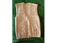 Вълнен елек - голям размер