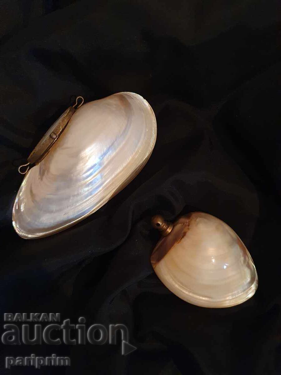 Lot of souvenirs from mother-of-pearl shells. BZC, from 0.01 BGN