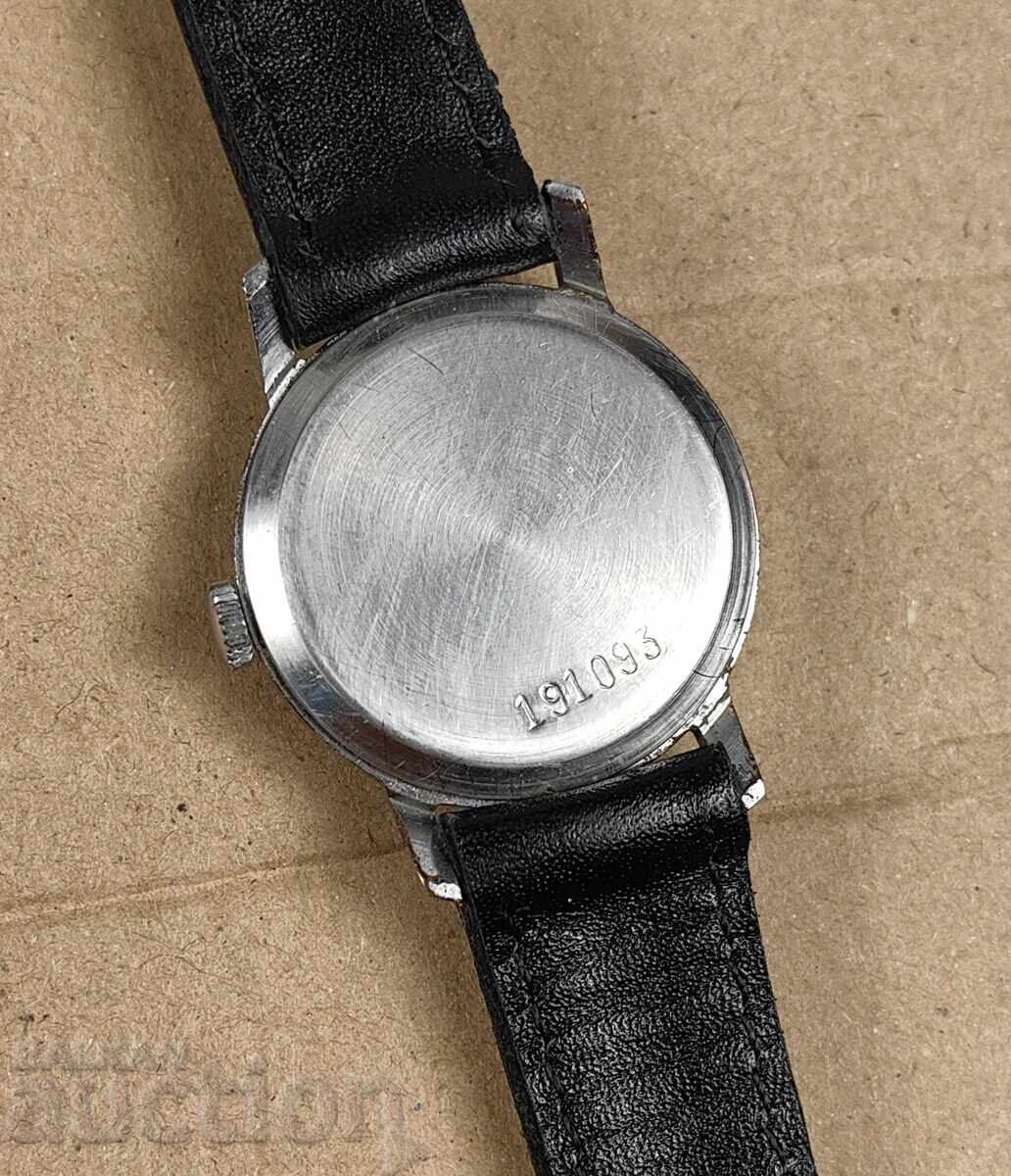VICTORY POBEDA SOCIALIST USSR MEN'S WRISTWATCH WORKING - 6
