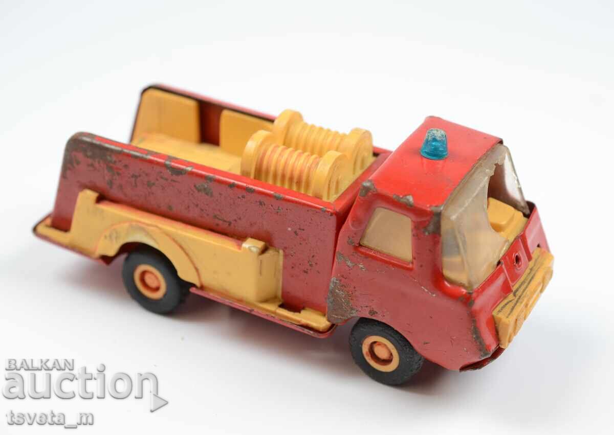 Camion metal și plastic MIR jucării pentru copii soc cu preț 5.00 BGN | € 2.56 Camion metal și plastic MIR jucării pentru copii soc cu preț 5.00 BGN | € 2.56