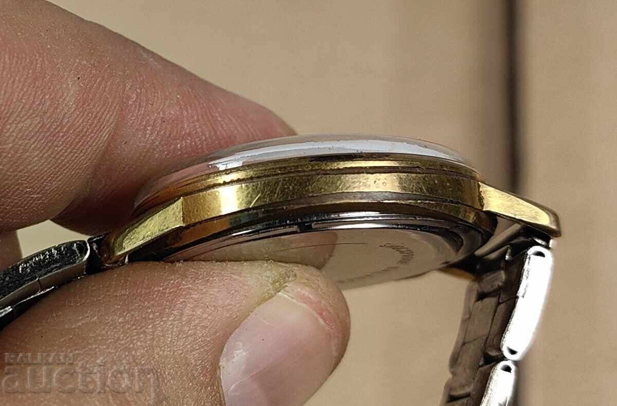 Delivery of VOSTOK VOSTOK AU10+ GOLD-PLATED MENS WATCH WORKING Delivery of VOSTOK VOSTOK AU10+ GOLD-PLATED MENS WATCH WORKING