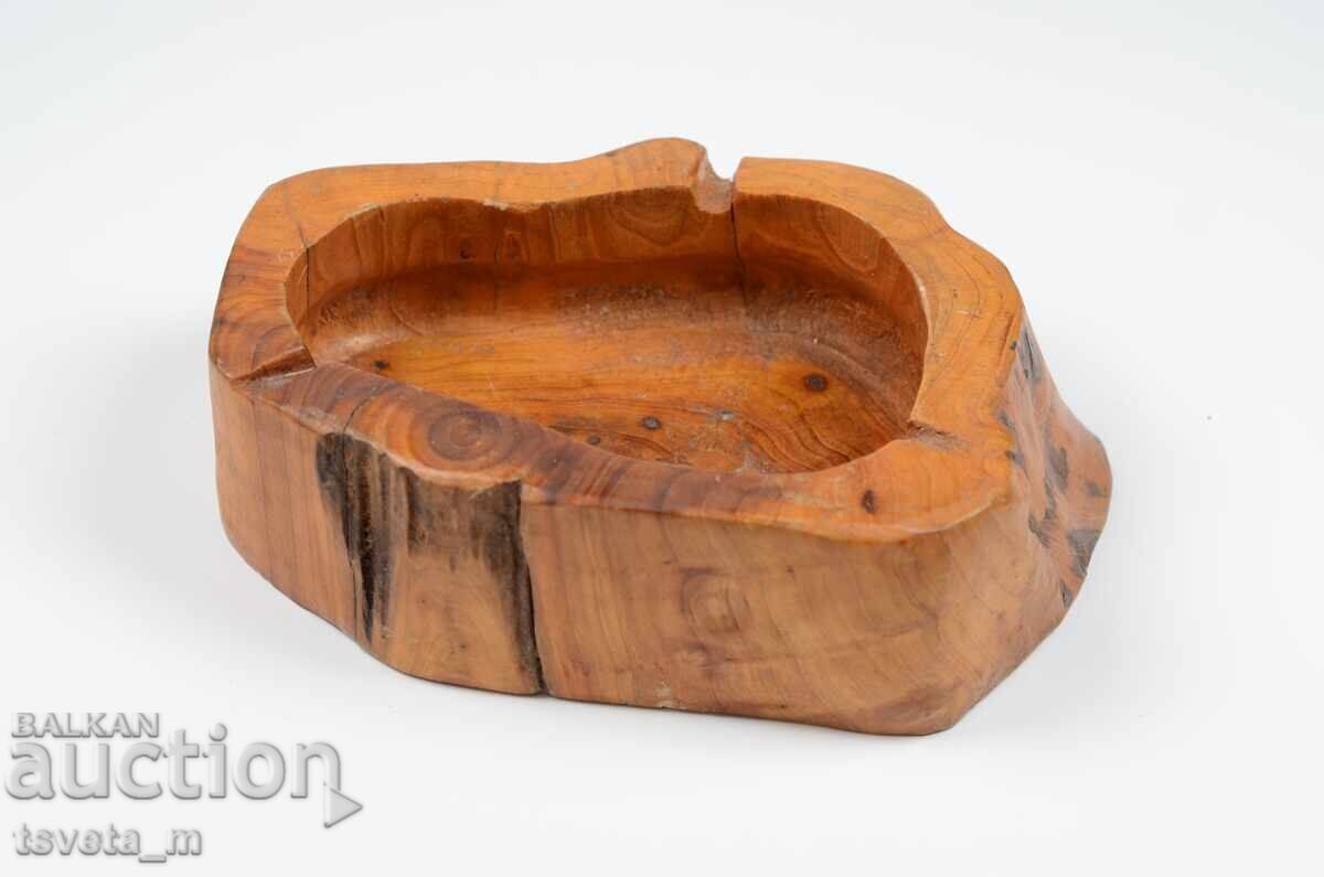 Handmade Wooden Ashtray with price 12.00 BGN | € 6.14 Handmade Wooden Ashtray with price 12.00 BGN | € 6.14