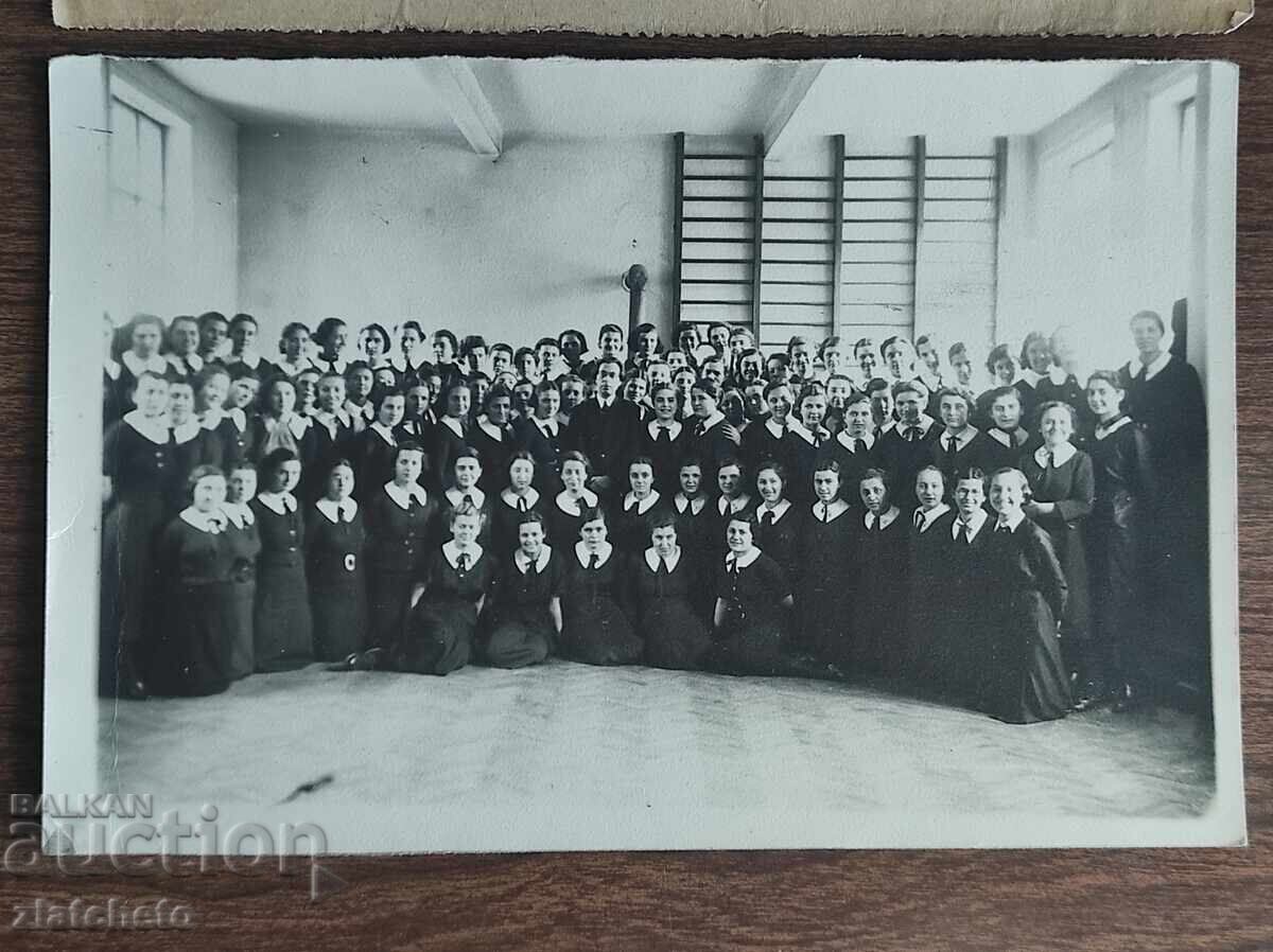 Аукцион Снимка Царство България - хорът на втора соф. девическа гим.