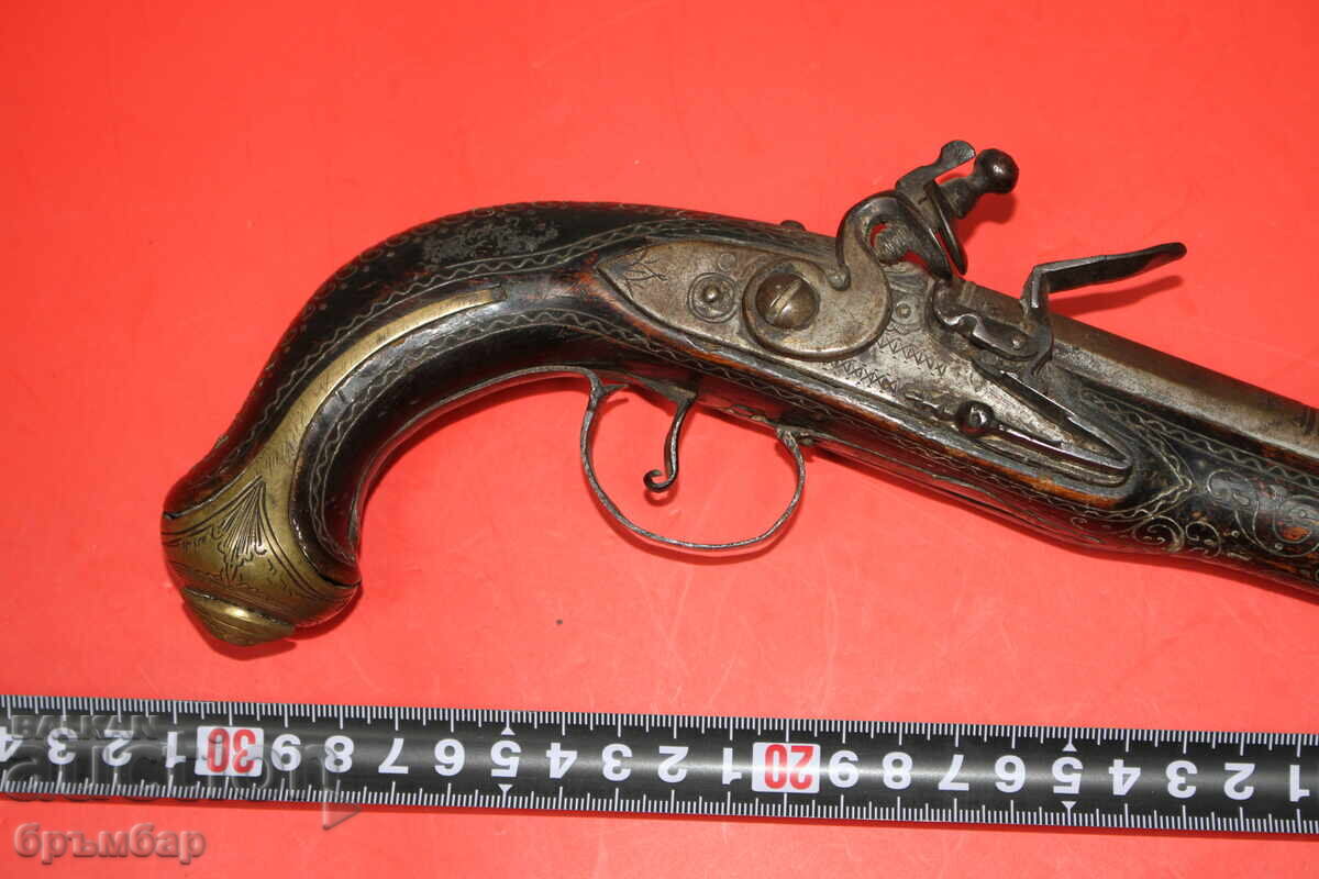 Old flint Ottoman Balkan pistol, flintlock with price 850.00 BGN | € 434.60 Old flint Ottoman Balkan pistol, flintlock with price 850.00 BGN | € 434.60