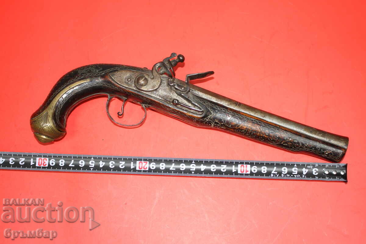 Old flint Ottoman Balkan pistol, flintlock Old flint Ottoman Balkan pistol, flintlock