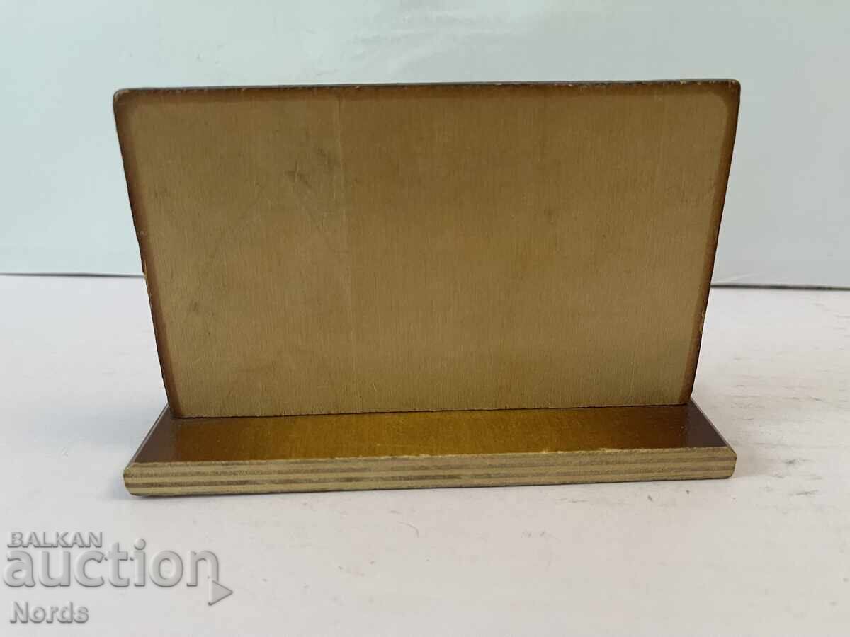 Δημοπρασία Ξύλινο σουβενίρ με βαρόμετρο Δημοπρασία Ξύλινο σουβενίρ με βαρόμετρο