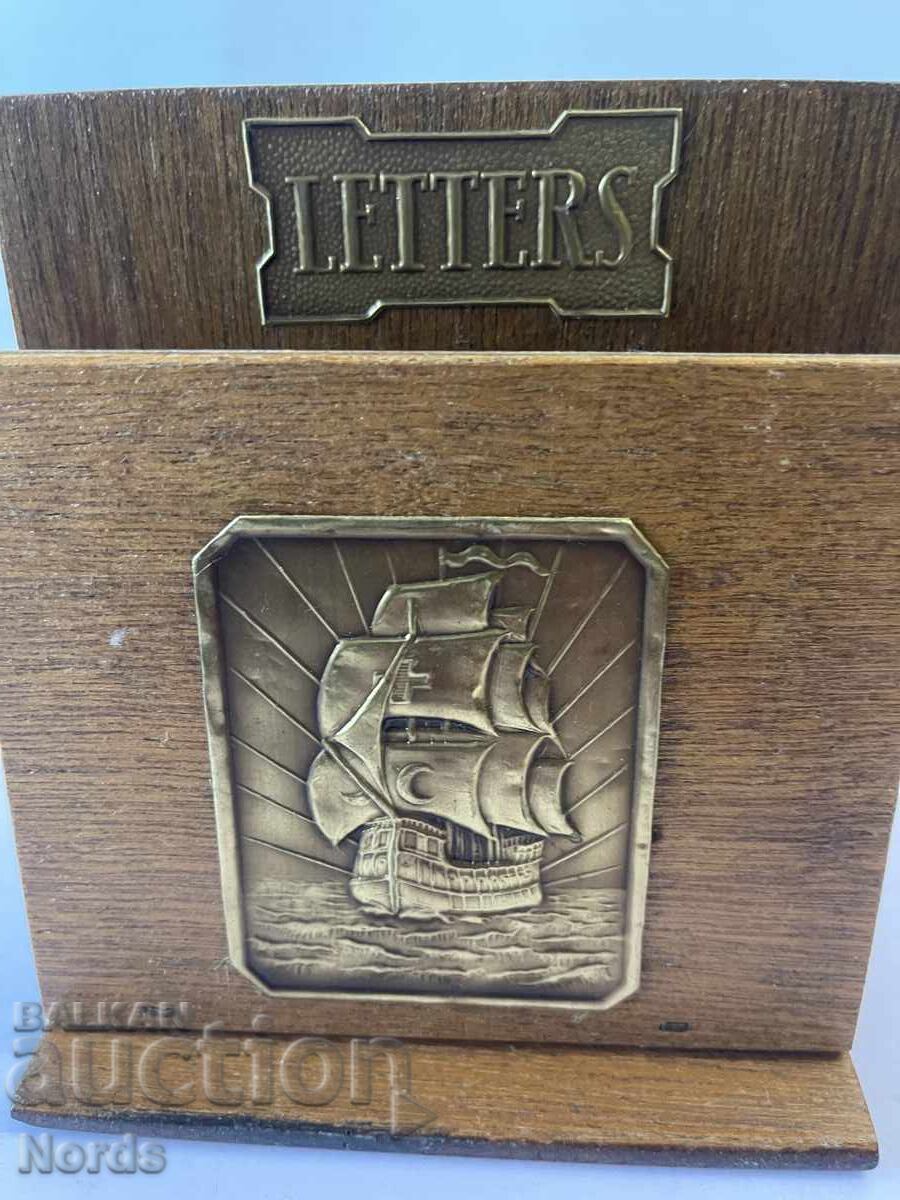 Παράδοση Ξύλινη βάση επιστολών