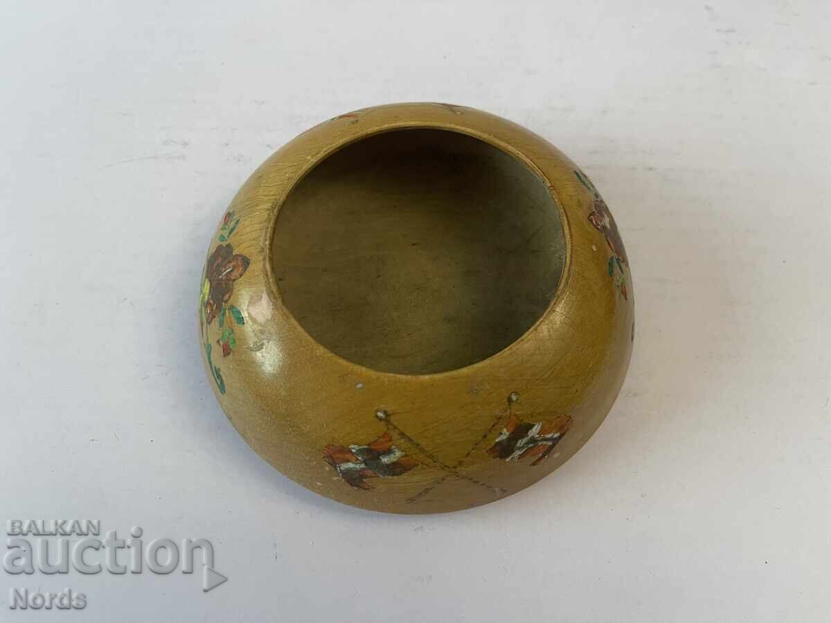 Ξύλινο μπολ με τιμή 0.44 BGN | € 0.22 Ξύλινο μπολ με τιμή 0.44 BGN | € 0.22