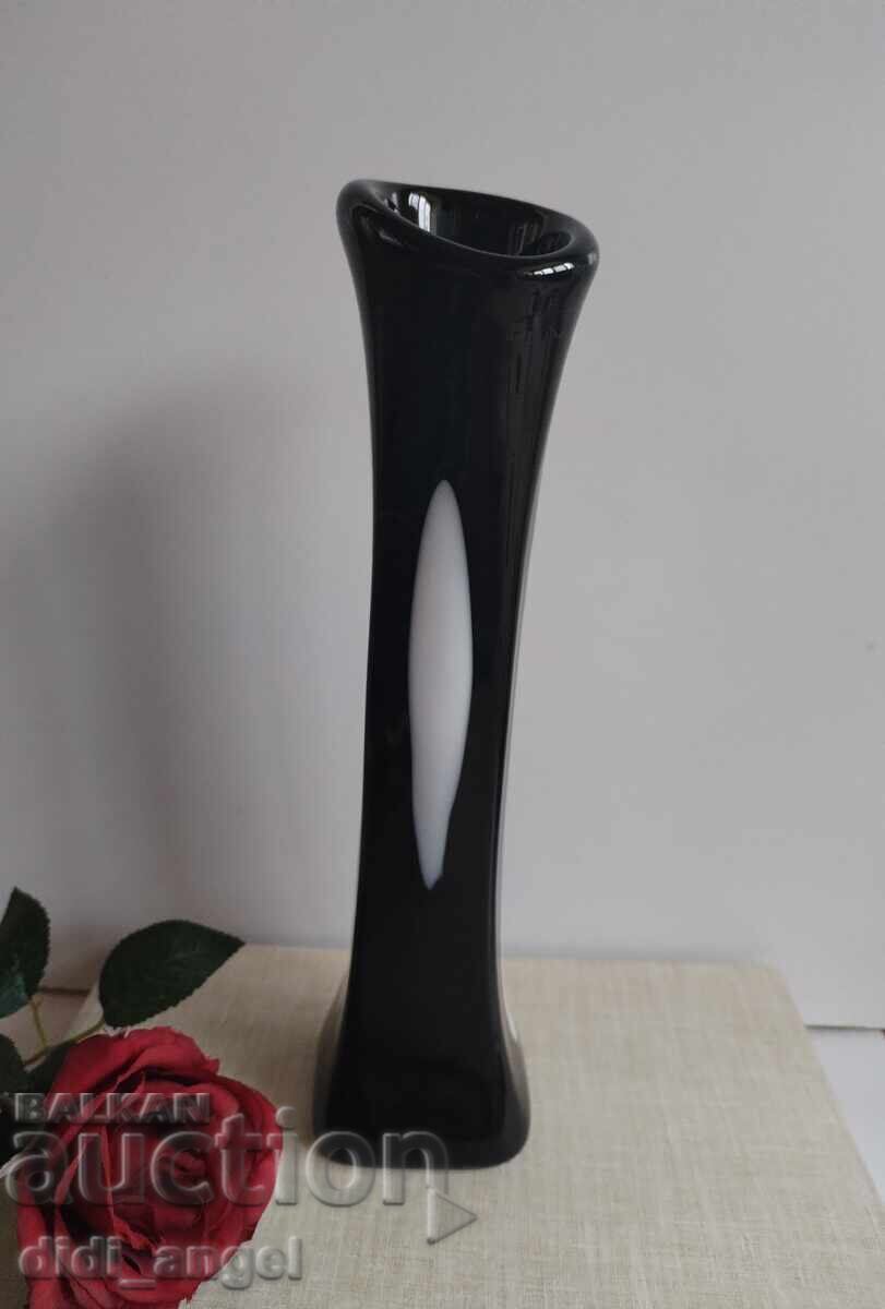 Glass vase - art glass with price 22.00 BGN | € 11.25