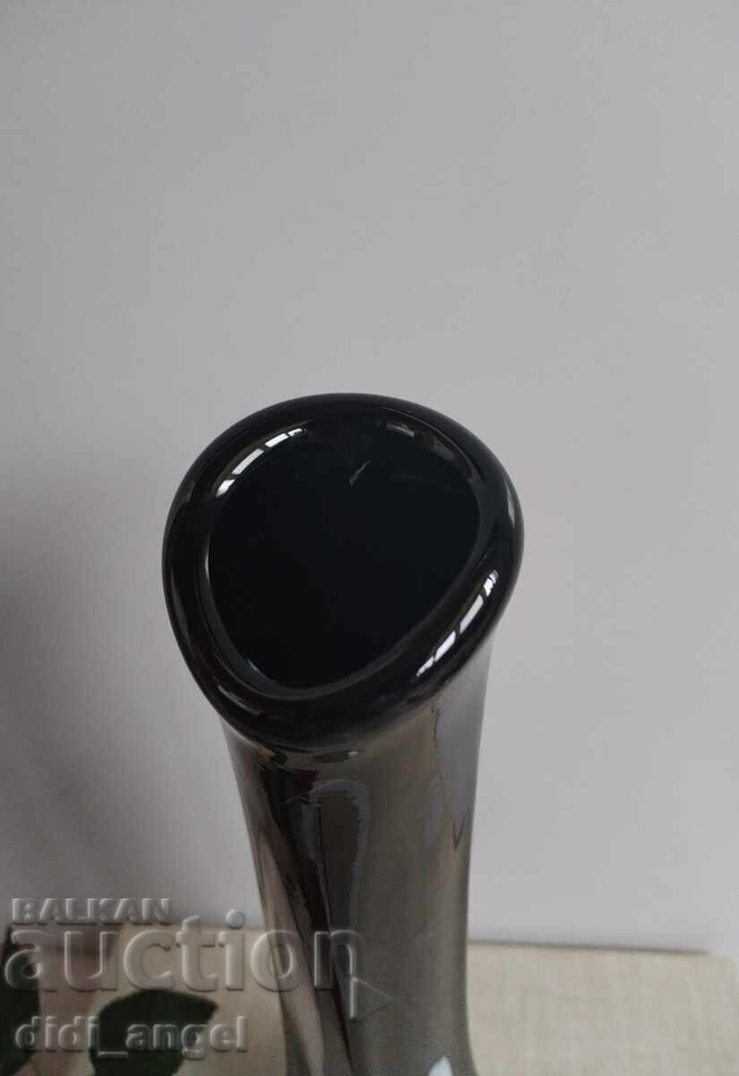 Auction  Glass vase - art glass