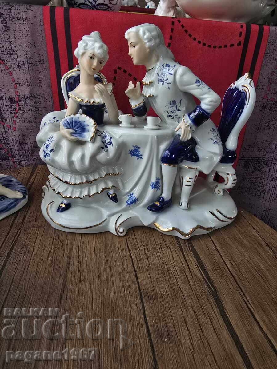 Красива порцеланова фигура с цена 75.00 лв. | € 38.35 Красива порцеланова фигура с цена 75.00 лв. | € 38.35