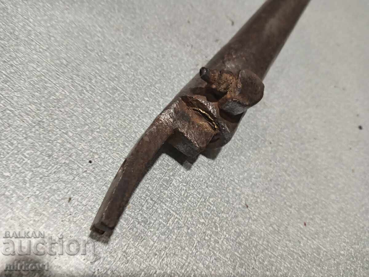 Delivery of Collector's barrel from a "evzaliyka" (likely a type of firearm)