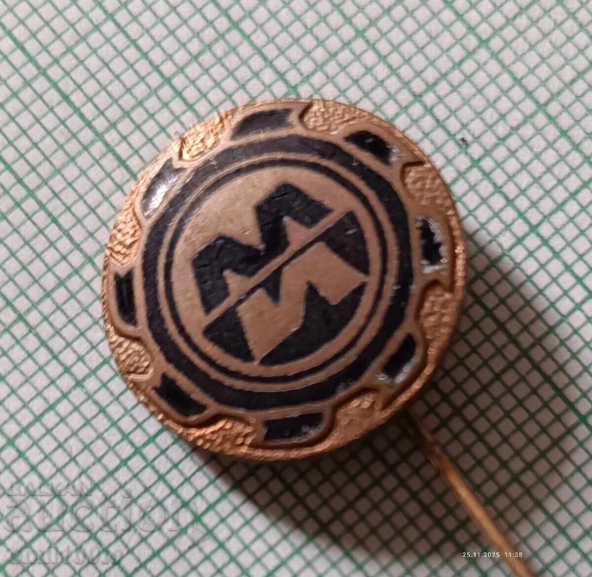 Emblemă - MI Unelte de tăiere metal? cu preț 3.00 BGN | € 1.53