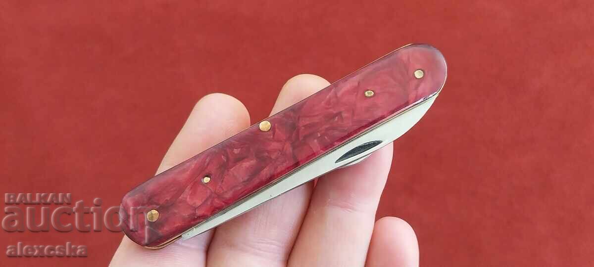 Livrarea Cuțit de buzunar - Seceră și ciocan