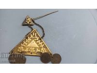 Revival-era jewelry, pin, headpiece, brooch