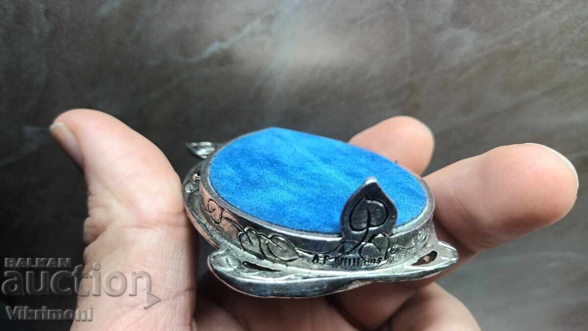 Ramă foto, argintată, florală, Anglia în cutie cu preț € 15.34 | 30.00 BGN