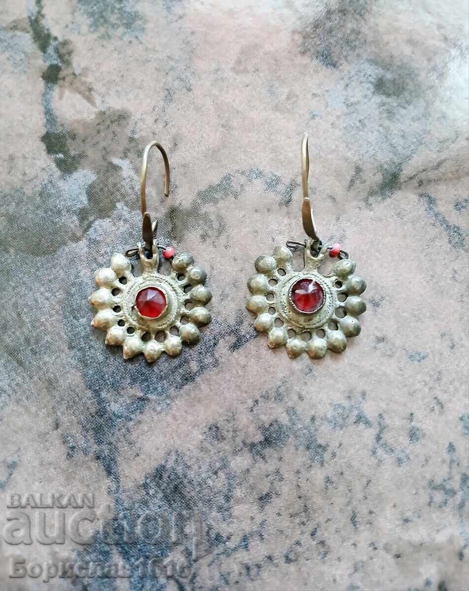 Auction RENAISSANCE EARRINGS - ARPALIAS Auction RENAISSANCE EARRINGS - ARPALIAS