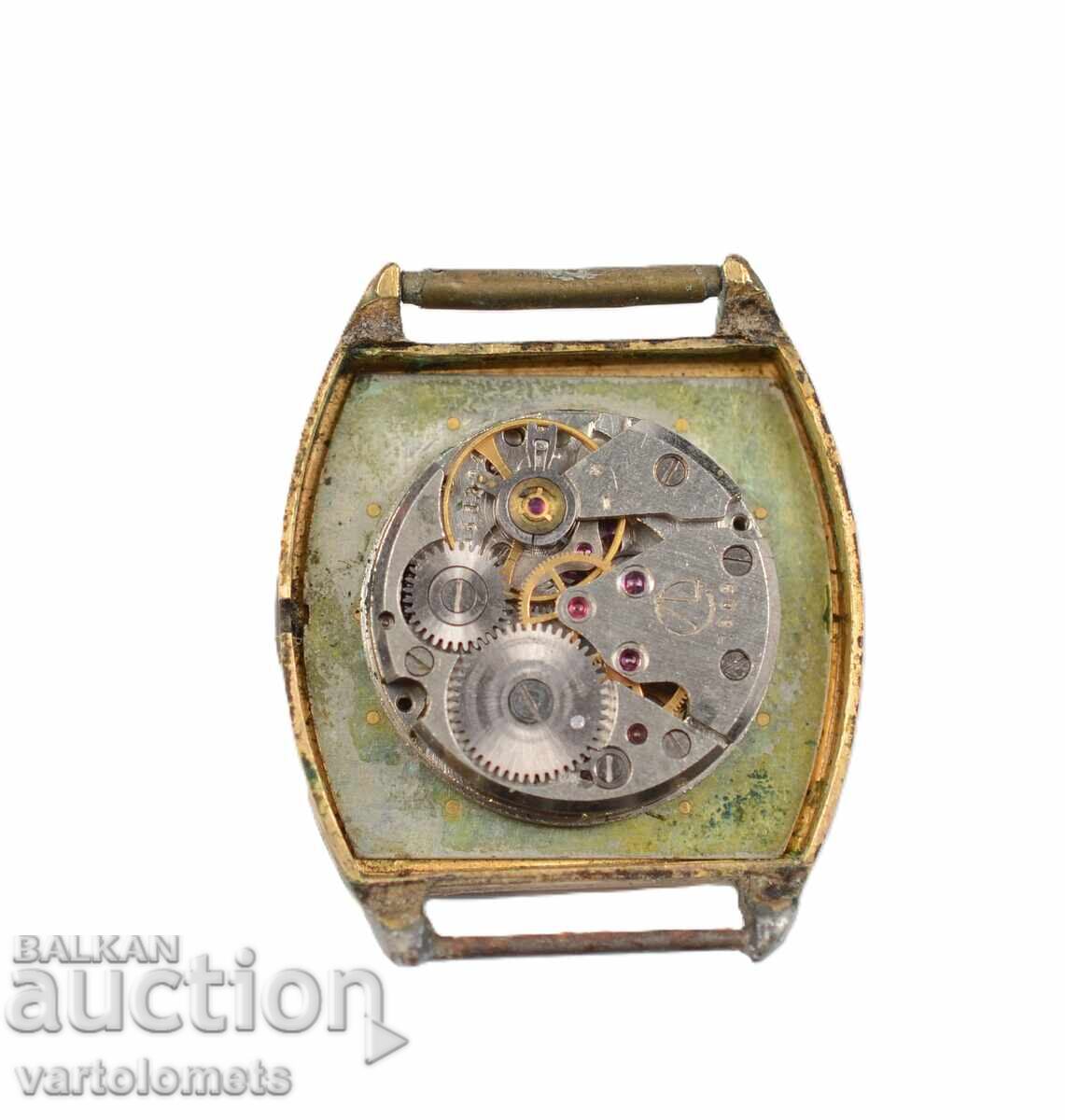 Дамски часовник ЛЪЧ СССР с позлата 10 Мк - не работи с цена 18.00 лв. | € 9.20 Дамски часовник ЛЪЧ СССР с позлата 10 Мк - не работи с цена 18.00 лв. | € 9.20