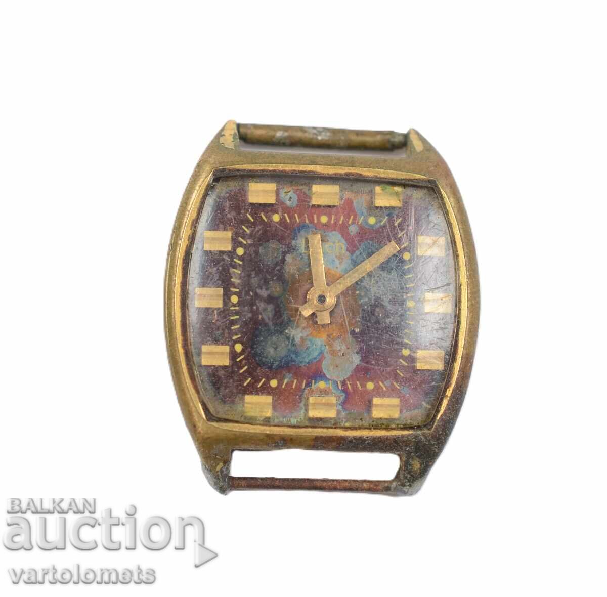 Дамски часовник ЛЪЧ СССР с позлата 10 Мк - не работи Дамски часовник ЛЪЧ СССР с позлата 10 Мк - не работи