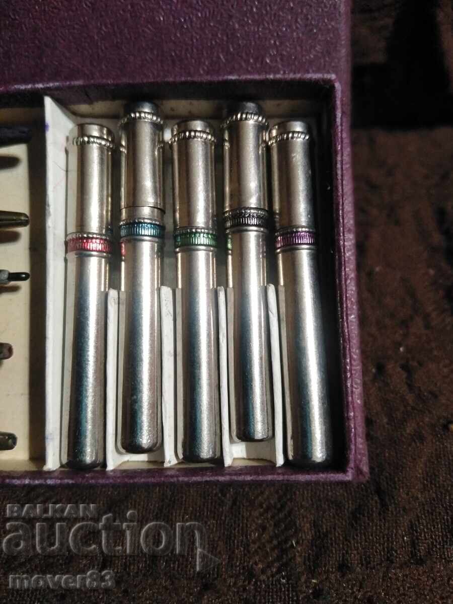 Delivery of Old Colored Pencils "S. S. W. Zahlerwerk" Delivery of Old Colored Pencils "S. S. W. Zahlerwerk"