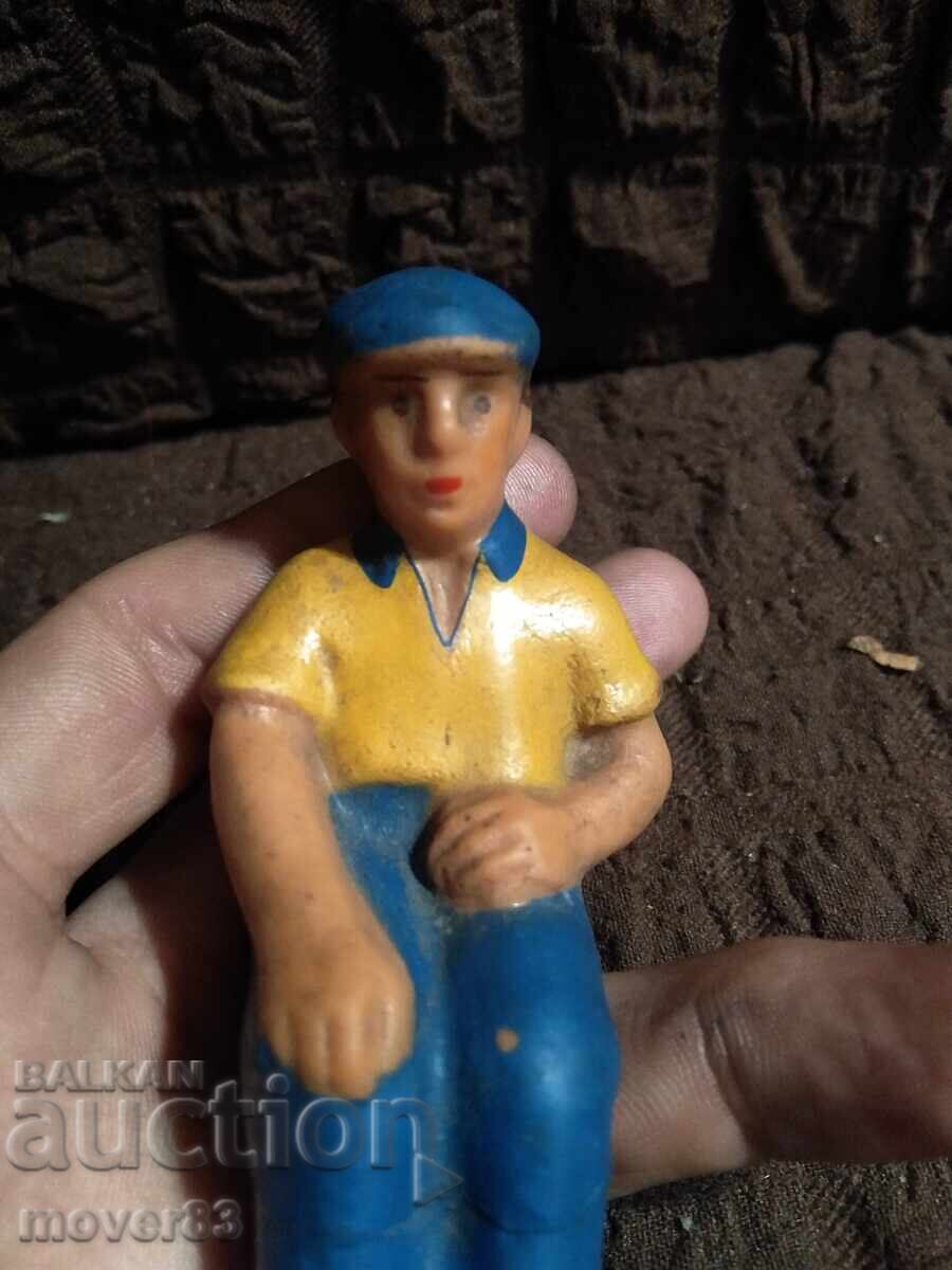 Delivery of Old rubber figurine Delivery of Old rubber figurine