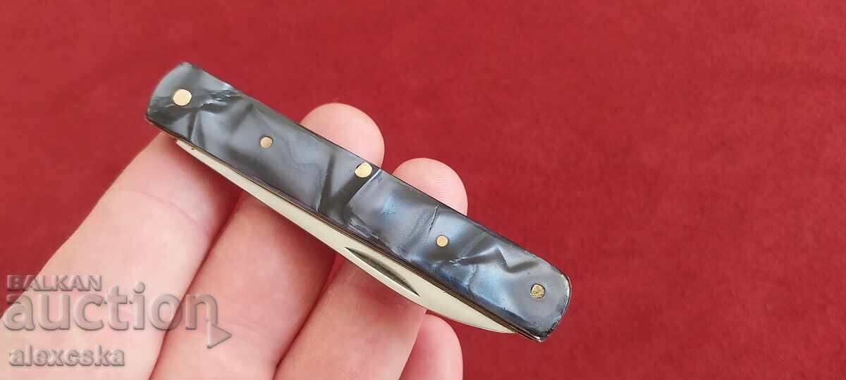 Thorn social knife with price 20.00 BGN | € 10.23